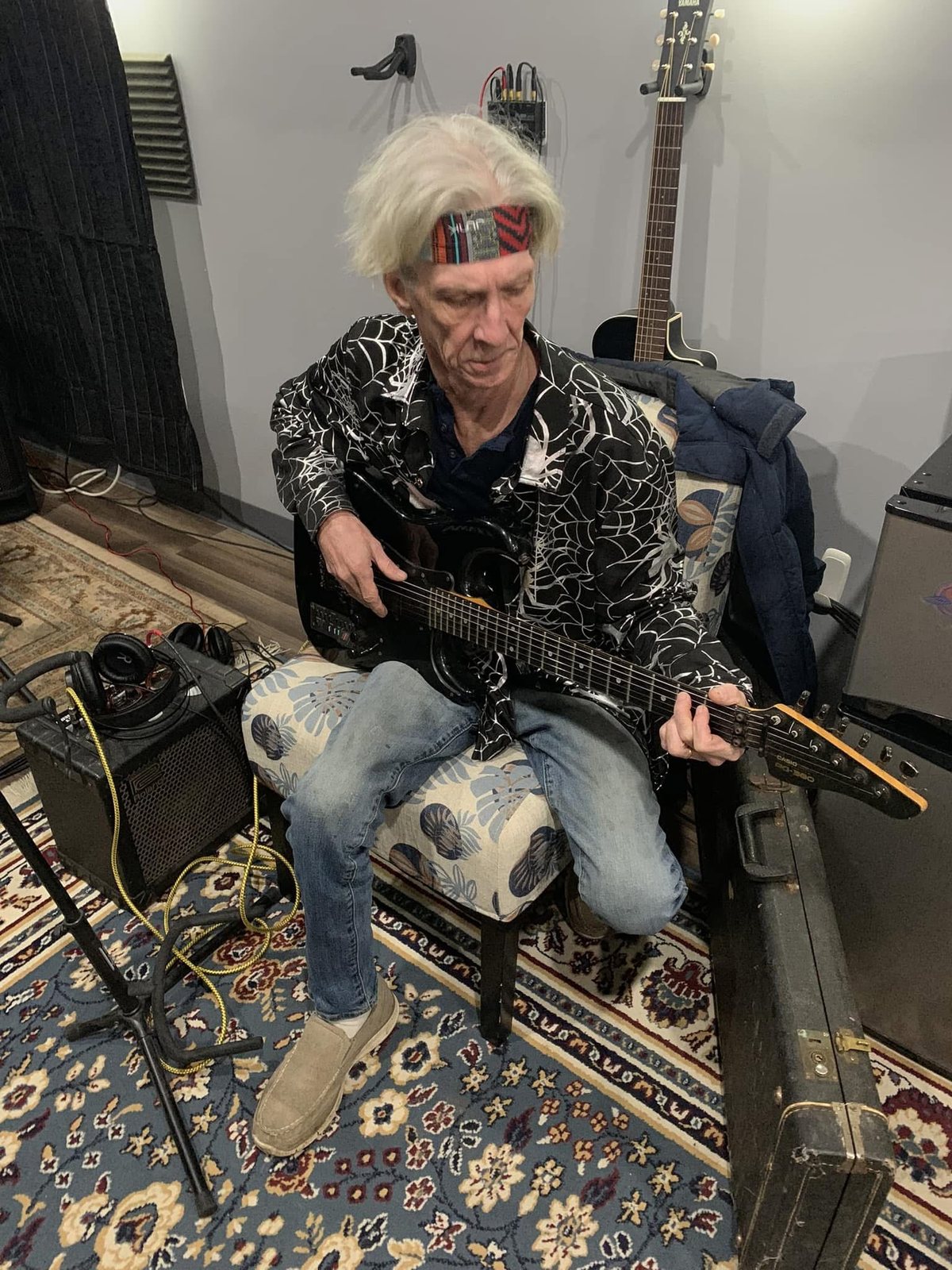 Alan Hackney of Hackney Myers Duo on electric guitar in the studio — Versailles Kentucky